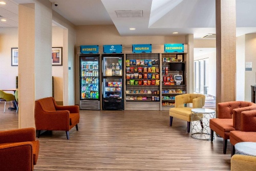 Clarion Pointe Harrisonburg image 15