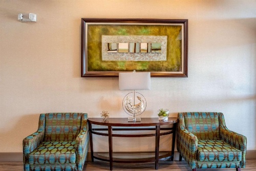 Clarion Pointe Harrisonburg image 40